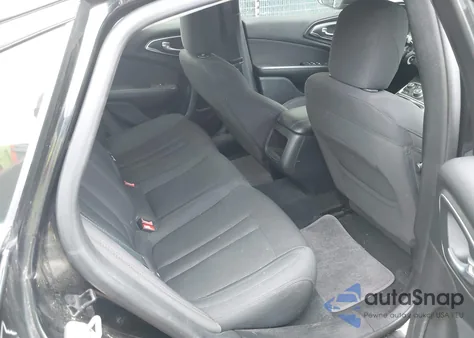 2015 Chrysler 200 Limited z USA, uszkodzony, nr VIN 1C3CCCABXFN538601